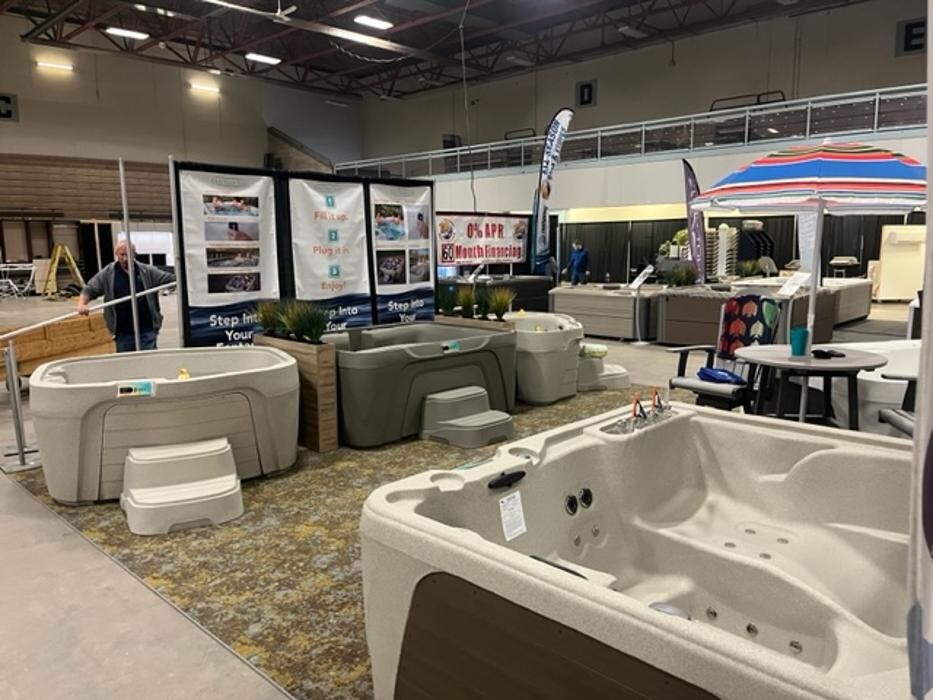 Images All Season Spas and Stoves