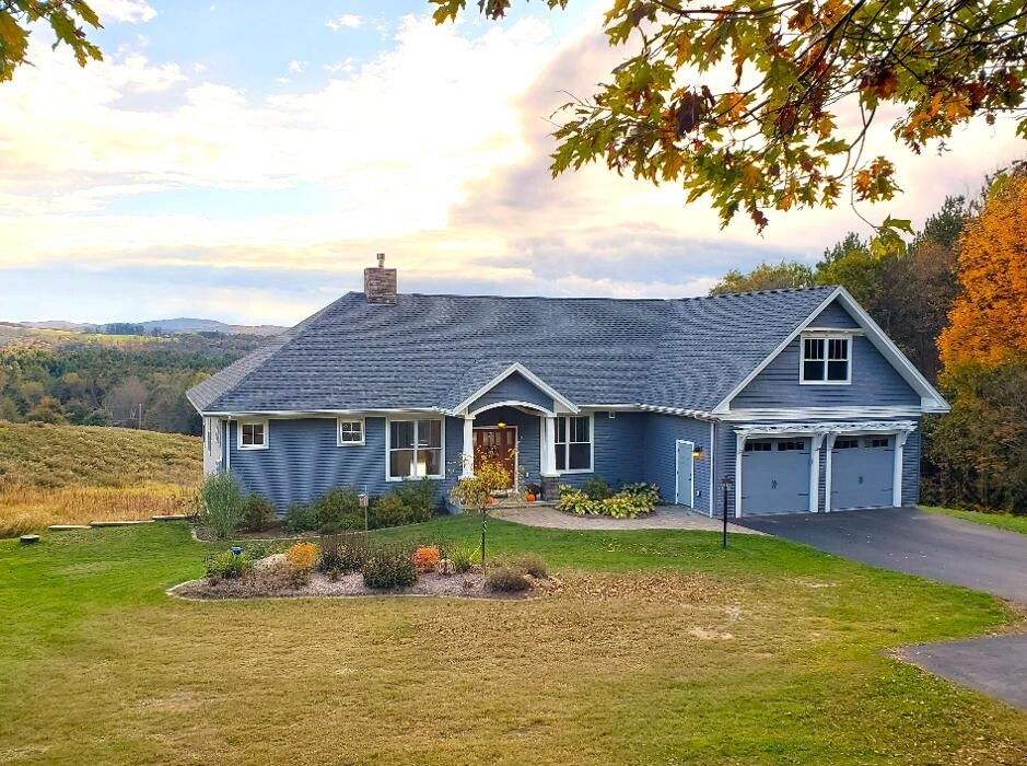 Images Vanessa Stone Real Estate, LLC