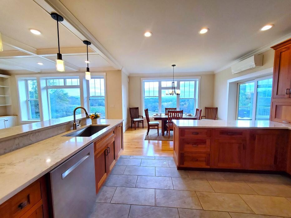 Images Vanessa Stone Real Estate, LLC