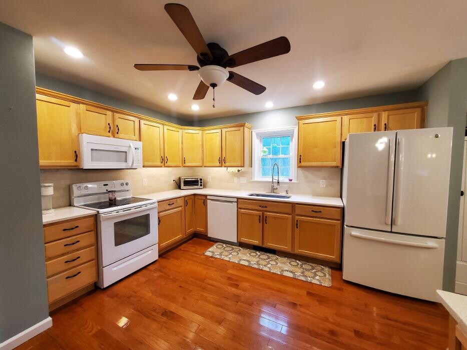 Images Vanessa Stone Real Estate, LLC