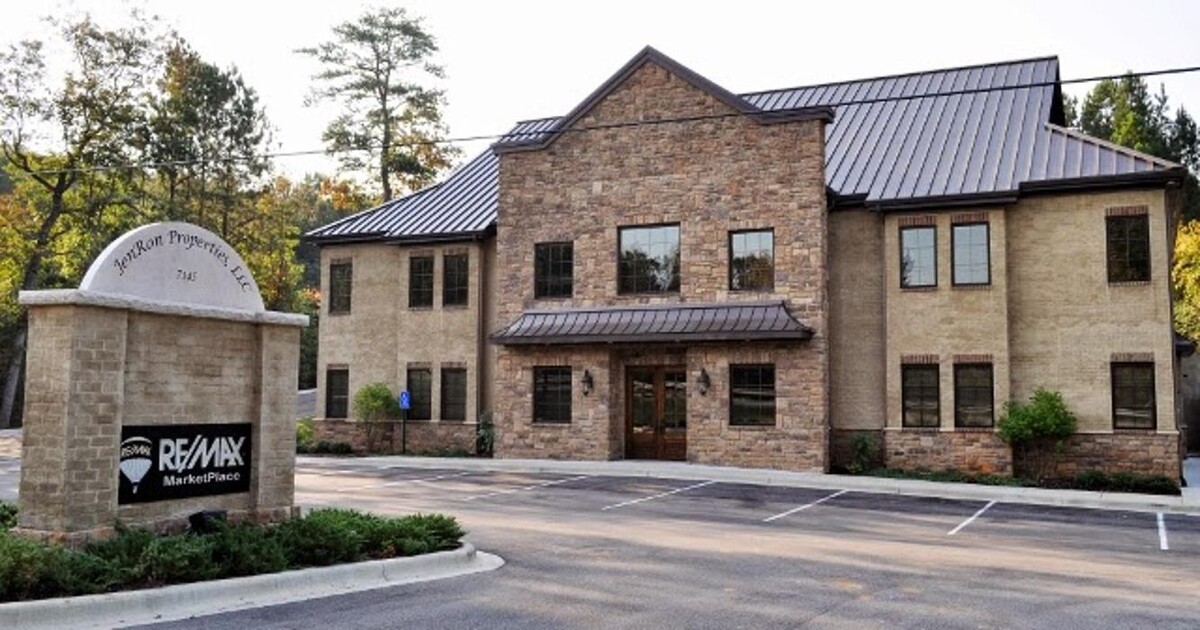 Images Nancy Drinkard - RE/MAX MarketPlace