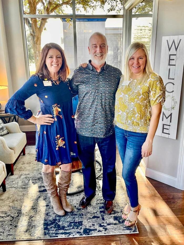 Images Twenty-Two Realty - The Robyn & Lanae Team