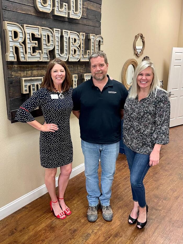 Images Twenty-Two Realty - The Robyn & Lanae Team