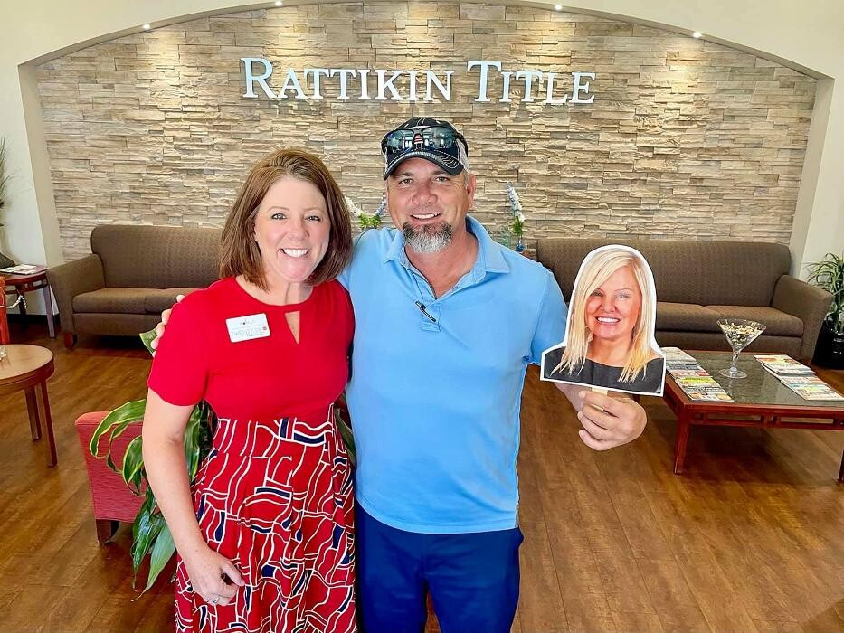 Images Twenty-Two Realty - The Robyn & Lanae Team