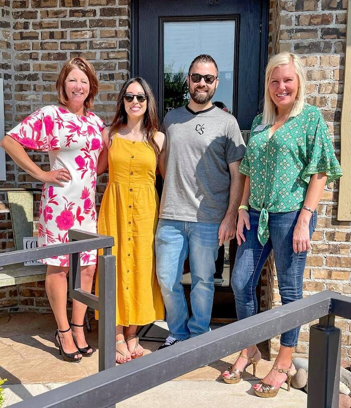 Images Twenty-Two Realty - The Robyn & Lanae Team