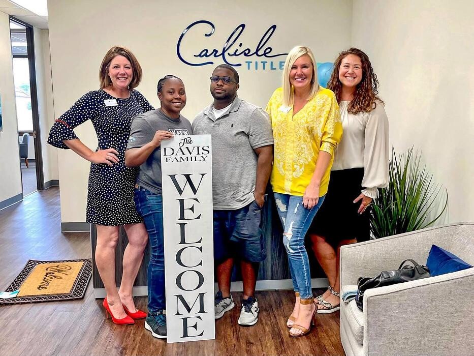 Images Twenty-Two Realty - The Robyn & Lanae Team