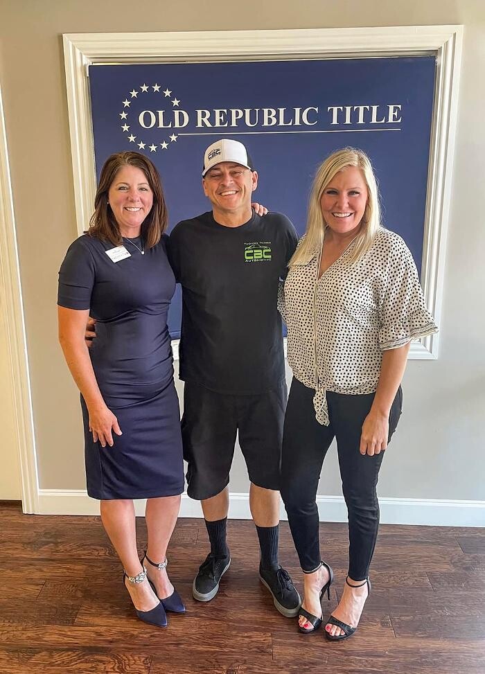 Images Twenty-Two Realty - The Robyn & Lanae Team