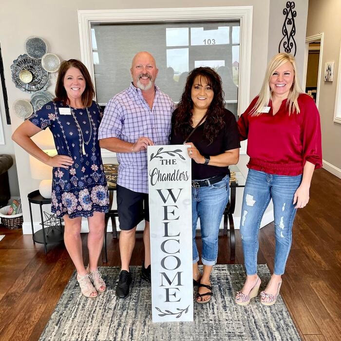 Images Twenty-Two Realty - The Robyn & Lanae Team