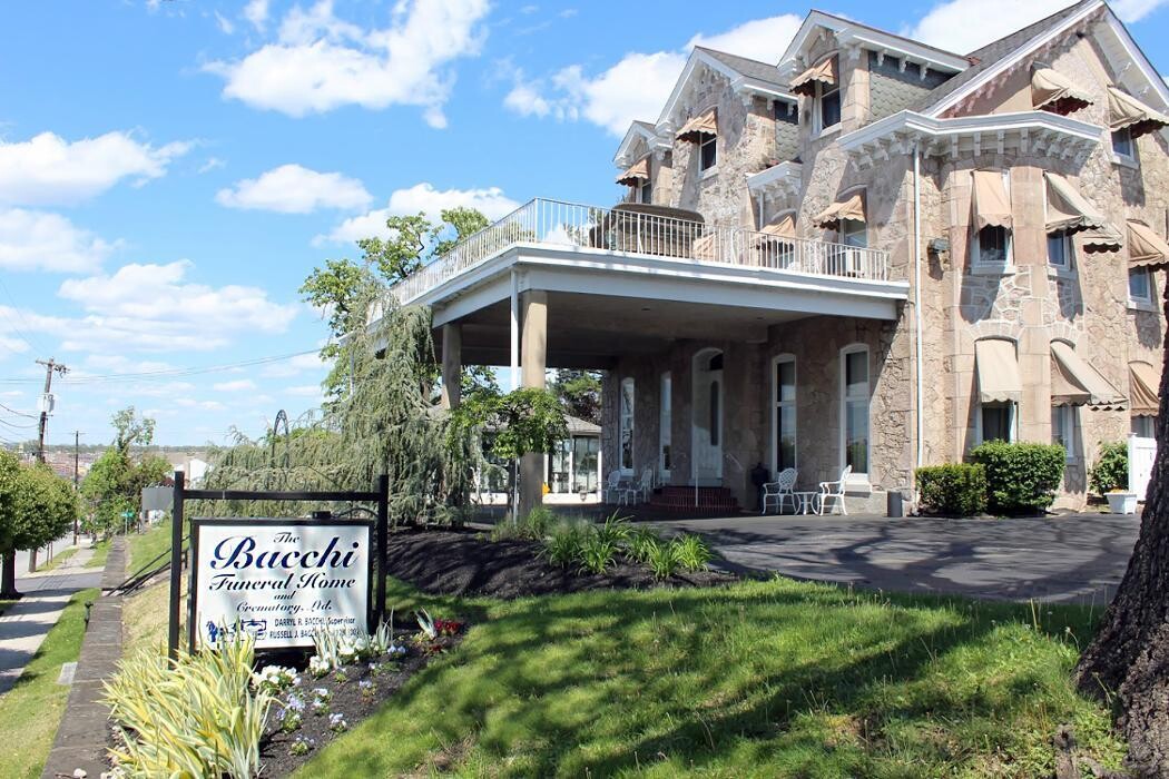 Images Bacchi Funeral Home: Meyers & Givnish Family Funeral Homes