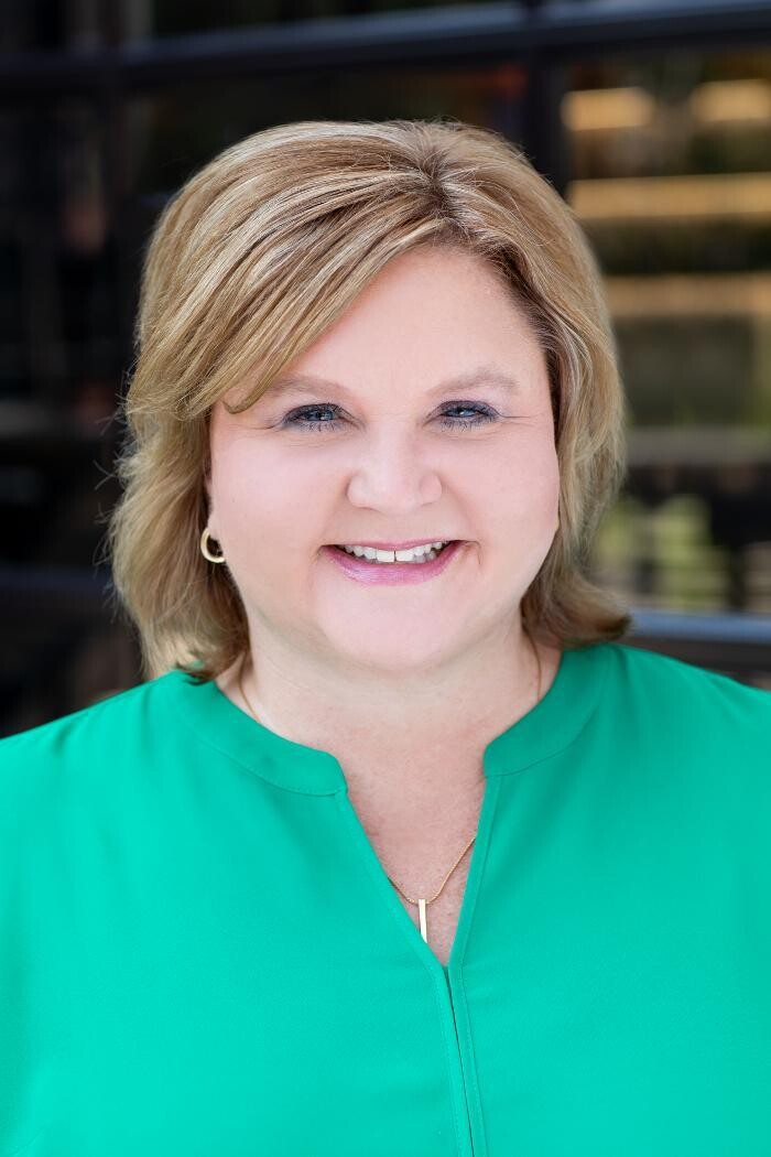 Images Lee Marlow - RealtySouth