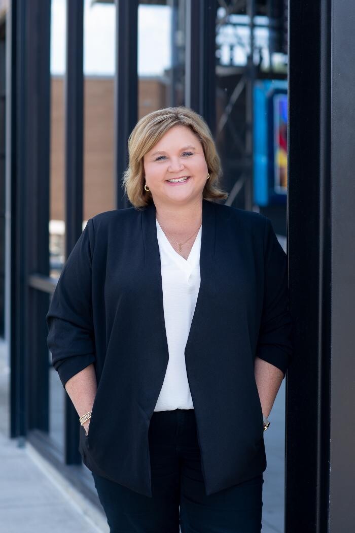Images Lee Marlow - RealtySouth