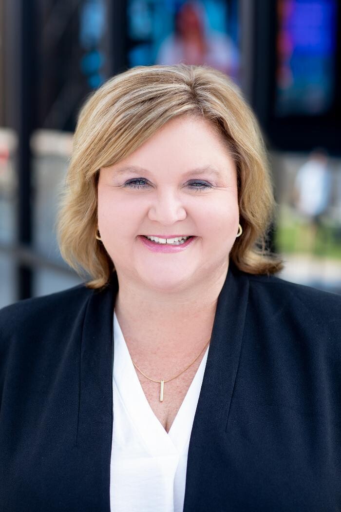Images Lee Marlow - RealtySouth