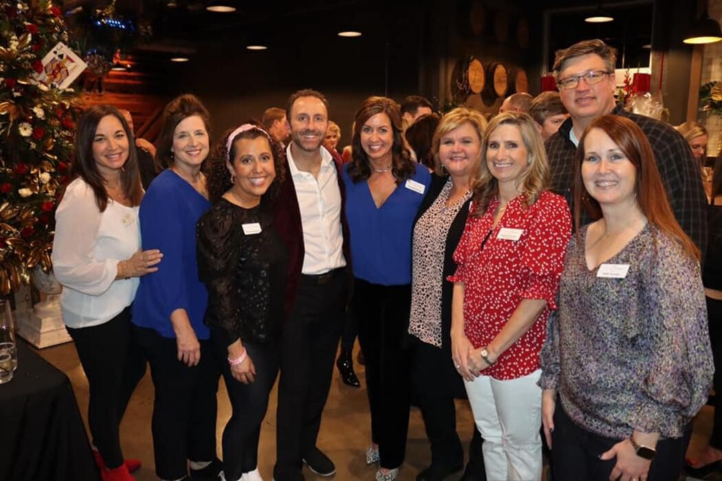 Images Lee Marlow - RealtySouth