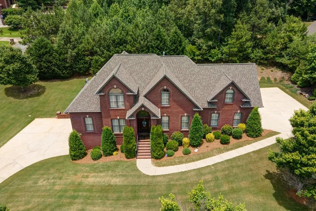 Images Lee Marlow - RealtySouth