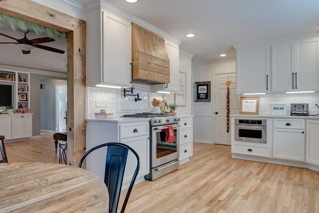 Images Lee Marlow - RealtySouth