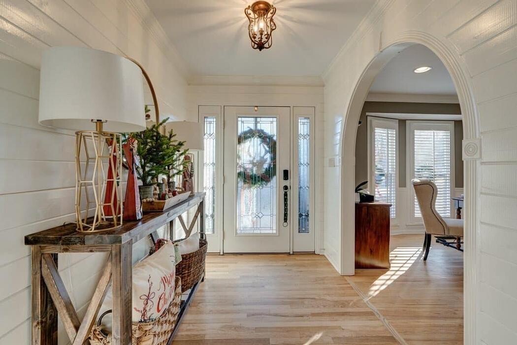 Images Lee Marlow - RealtySouth