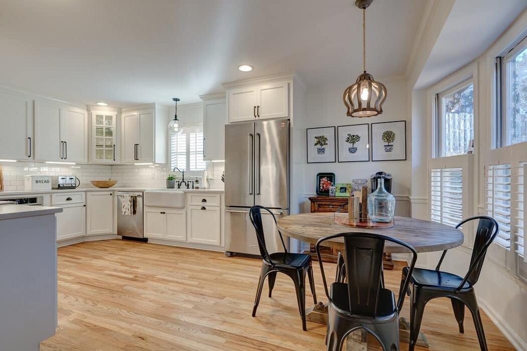 Images Lee Marlow - RealtySouth