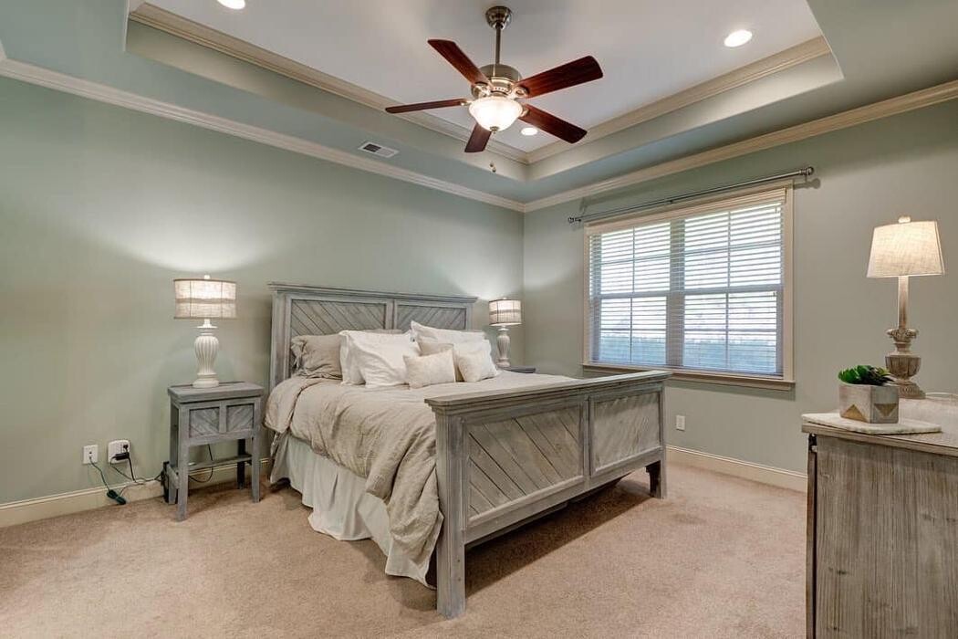 Images Lee Marlow - RealtySouth