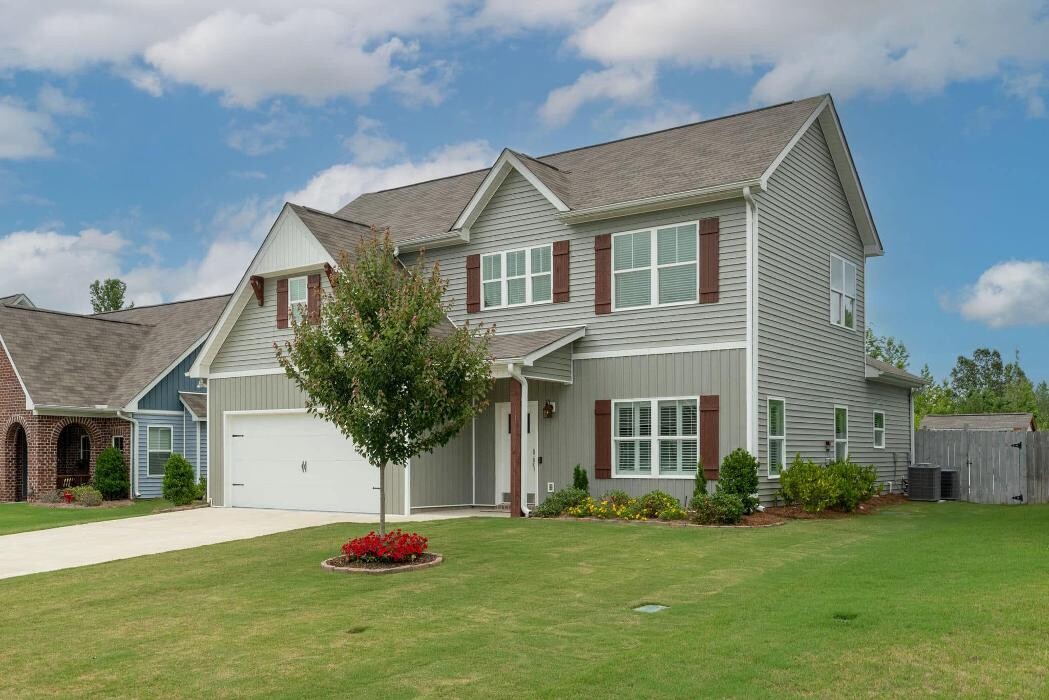 Images Lee Marlow - RealtySouth