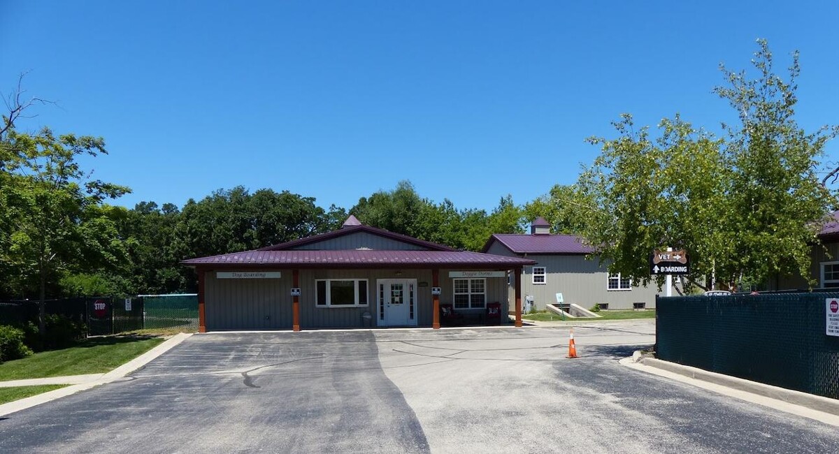 Images Brentwood Animal Campus