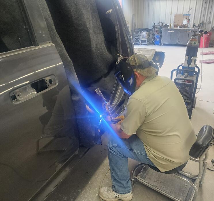 Images T & P Auto Body Repair/Paint Center