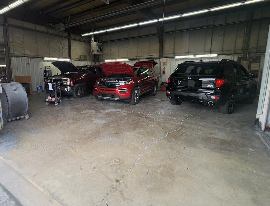 Images T & P Auto Body Repair/Paint Center
