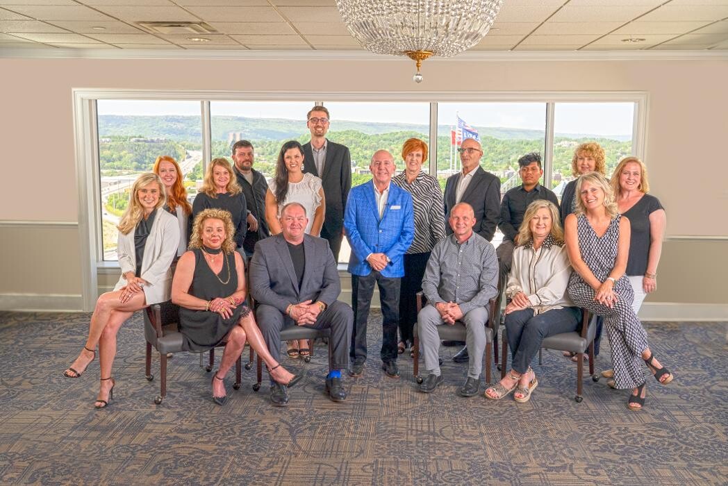 Images Mark Hite Team at Real Estate Partners