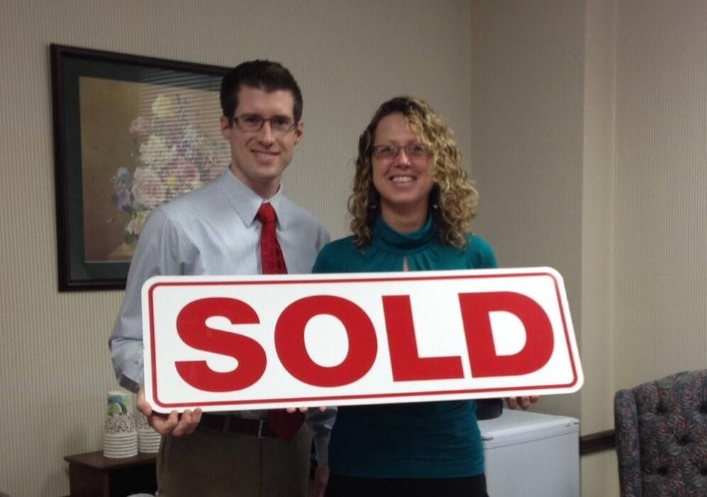 Images Frank Van Dresser Team: RE/MAX Quality Realty