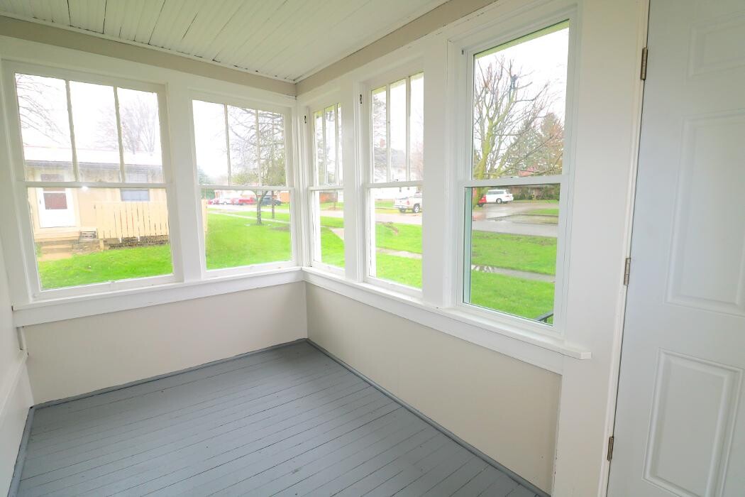 Images Frank Van Dresser Team: RE/MAX Quality Realty