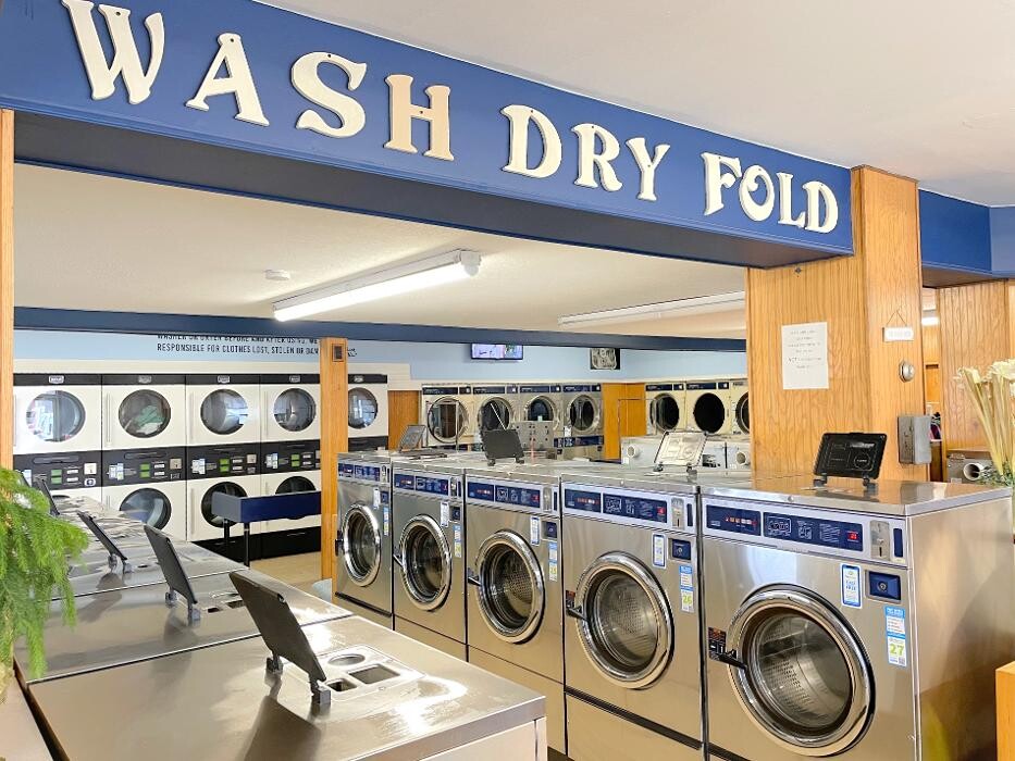 Images Frank Van Dresser Team: RE/MAX Quality Realty