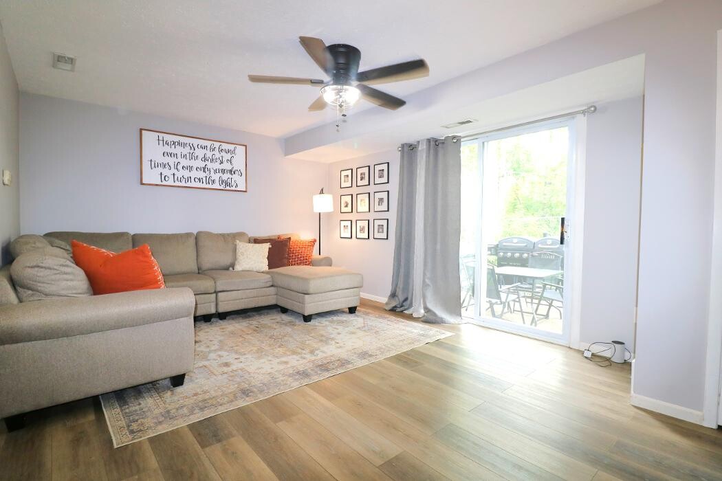 Images Frank Van Dresser Team: RE/MAX Quality Realty