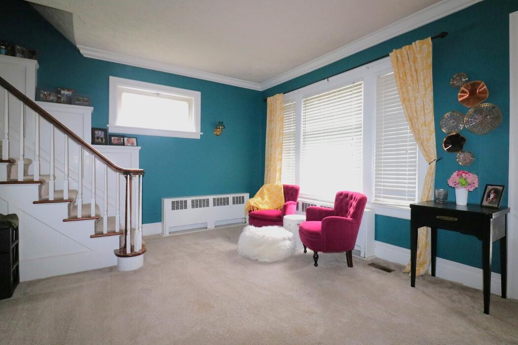 Images Frank Van Dresser Team: RE/MAX Quality Realty