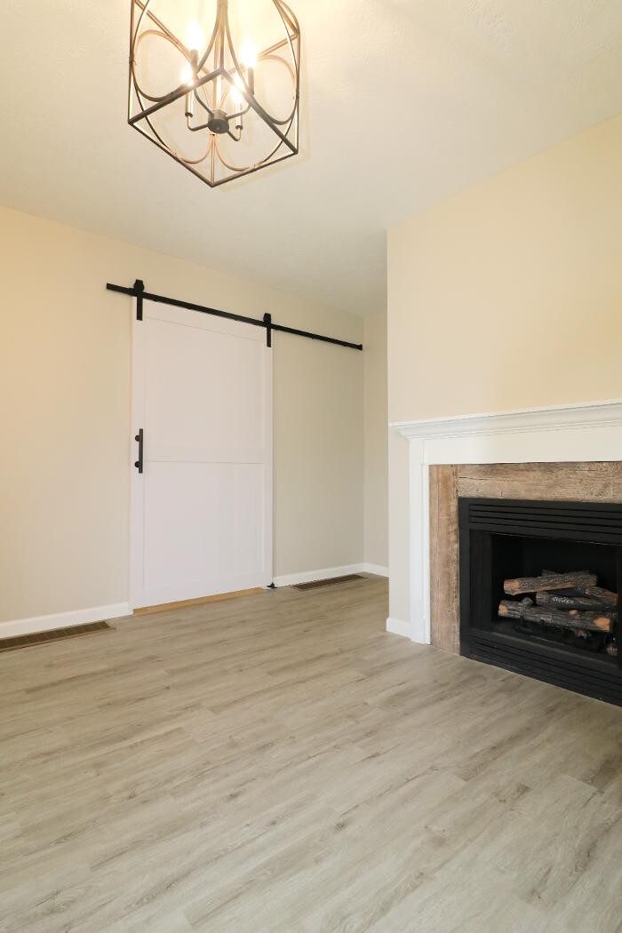 Images Frank Van Dresser Team: RE/MAX Quality Realty