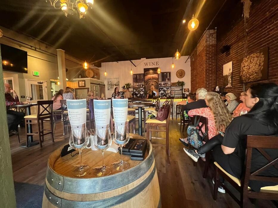 Images Desiree Vance, PC