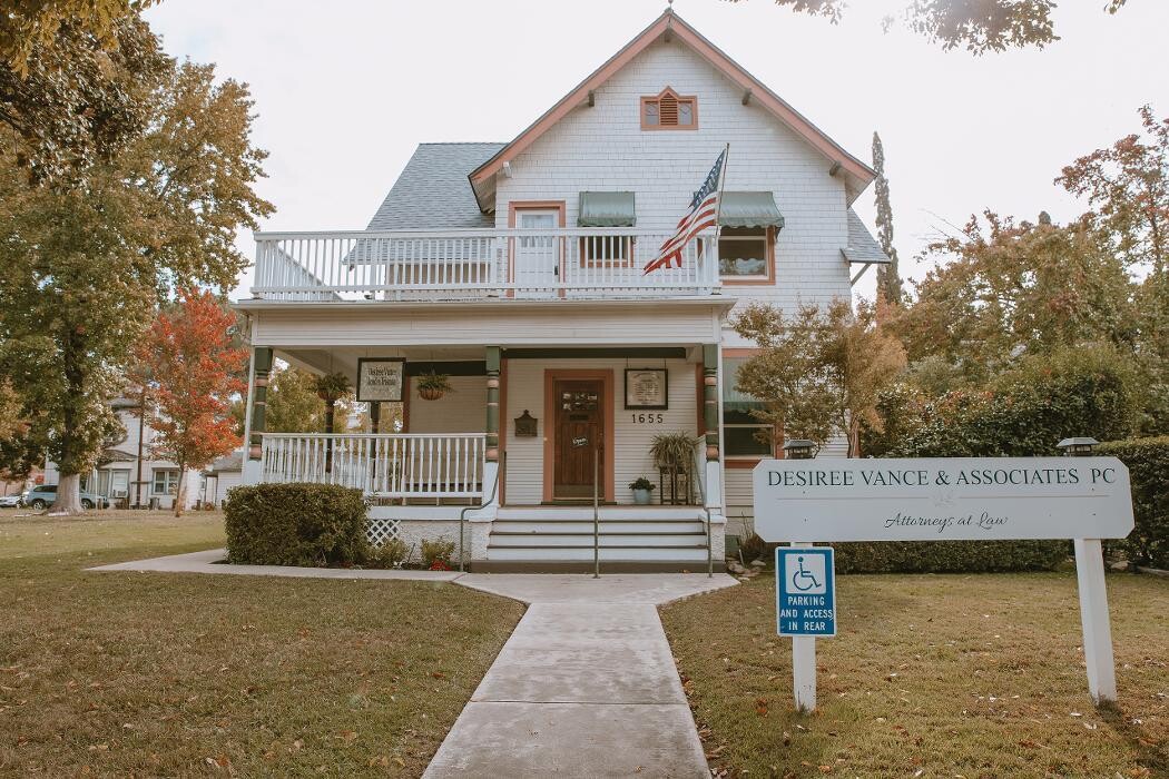 Images Desiree Vance, PC