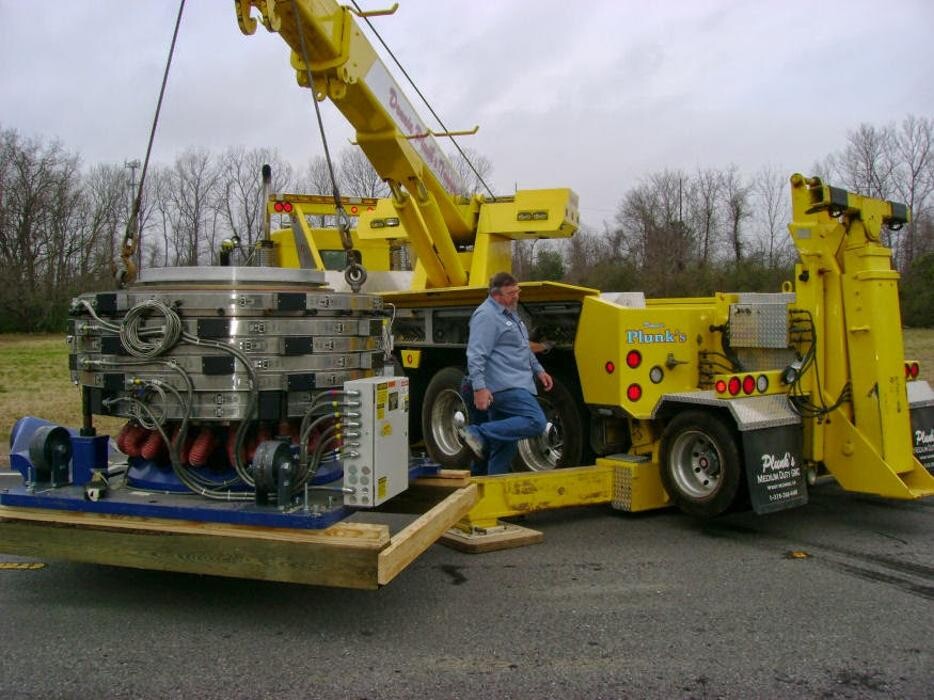 Images River City Towing & Recovery