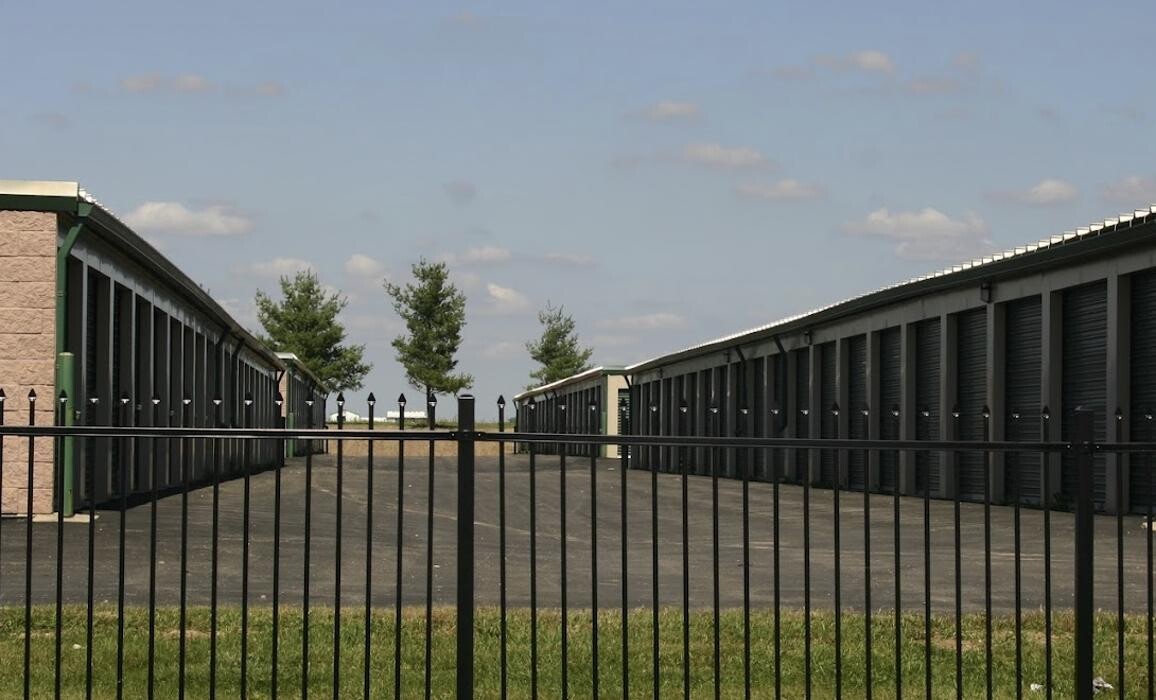 Images A+ Storage - DeForest