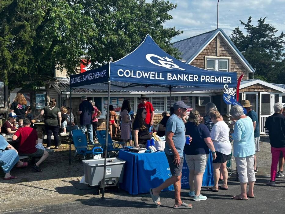 Images The Julie Gritton Team