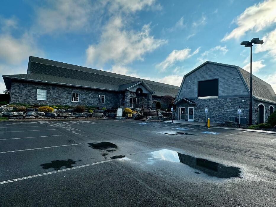 Images Hand In Health Massage Therapy