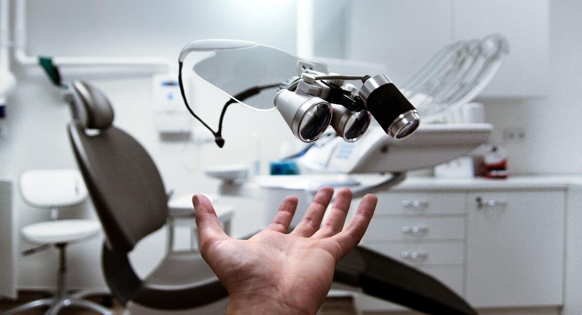 Images Eleisha J. Nickoles, DDS
