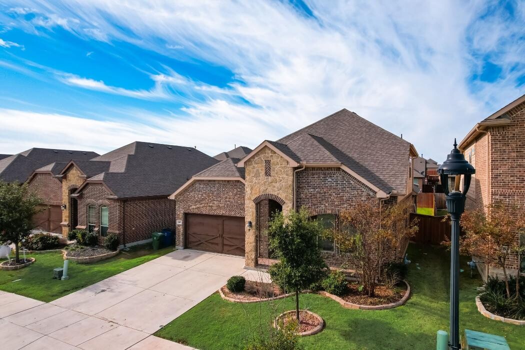 Images Trinity Group Realty