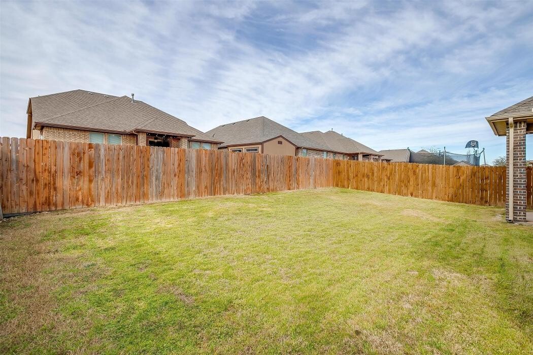 Images Trinity Group Realty
