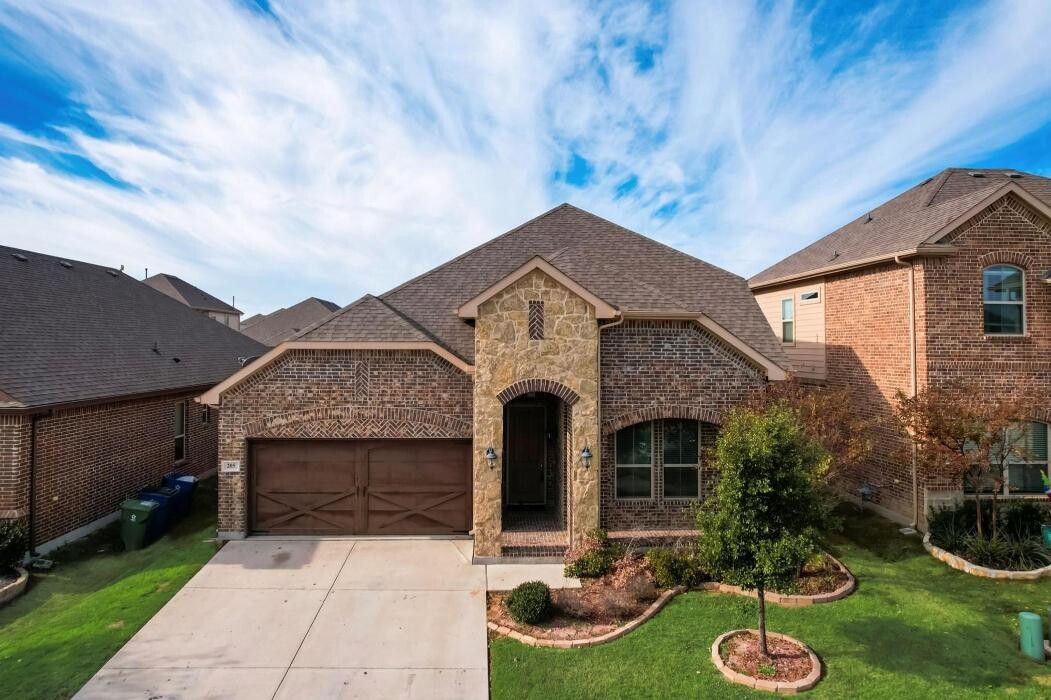 Images Trinity Group Realty