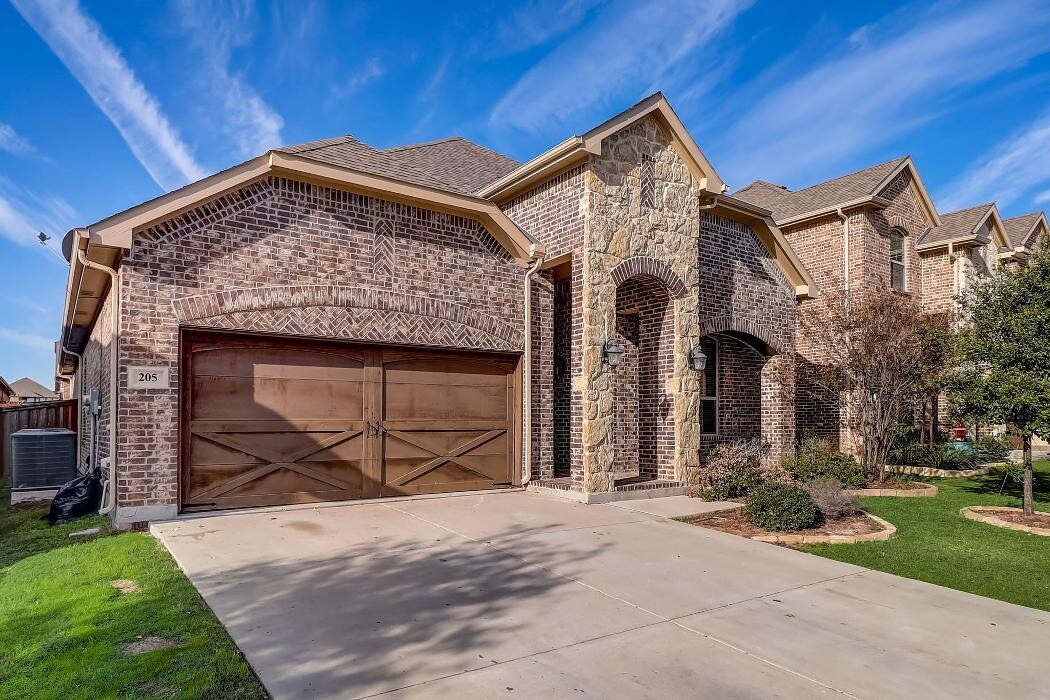 Images Trinity Group Realty