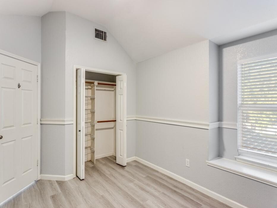 Images Trinity Group Realty