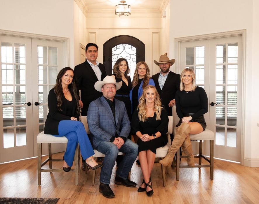Images Trinity Group Realty