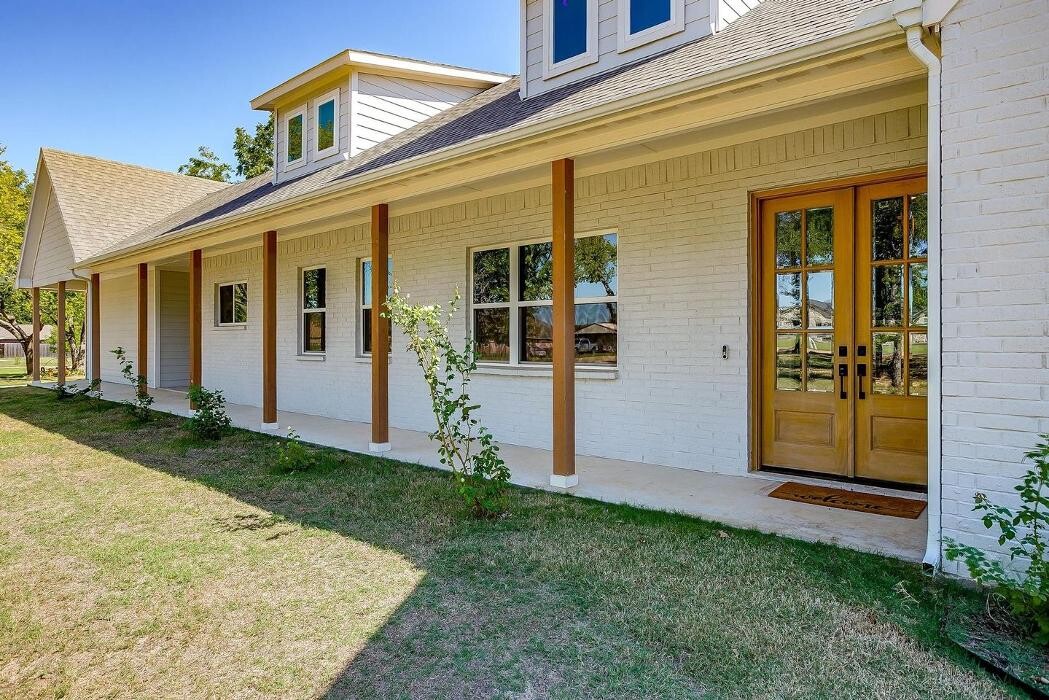 Images Trinity Group Realty