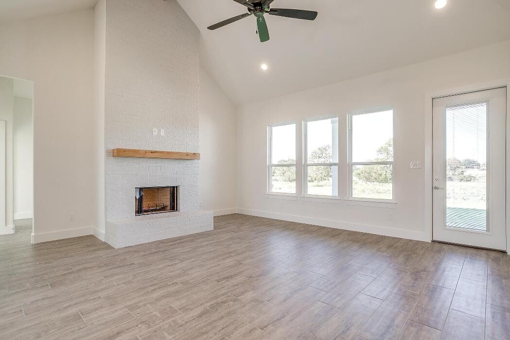 Images Trinity Group Realty