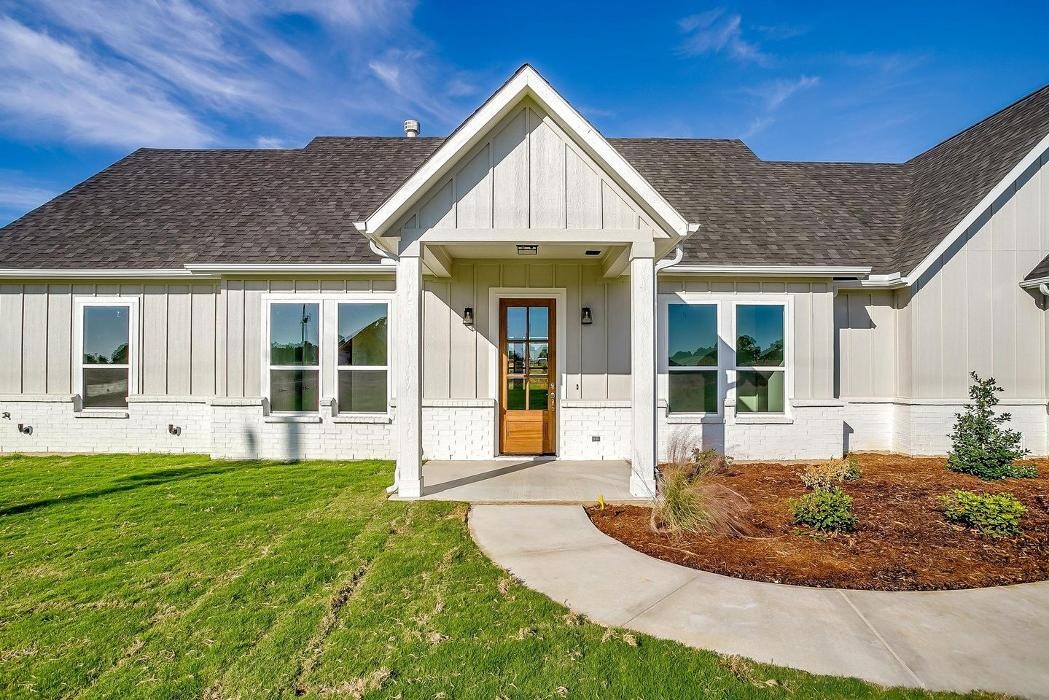 Images Trinity Group Realty