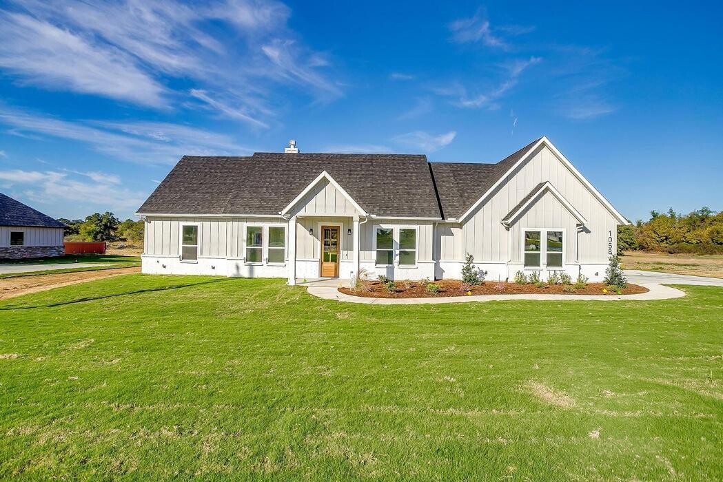 Images Trinity Group Realty